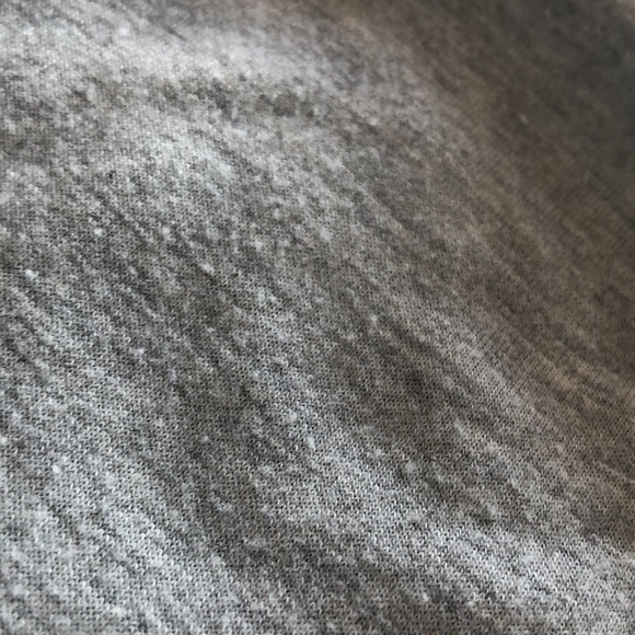 It’s a sweatshirt not very warm but pretty stylish - Picture 3 of 4